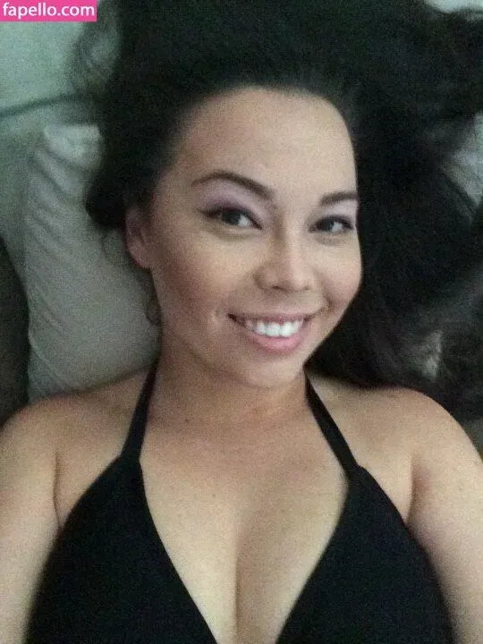 Molly Songbird Onlyfans Photo Gallery 