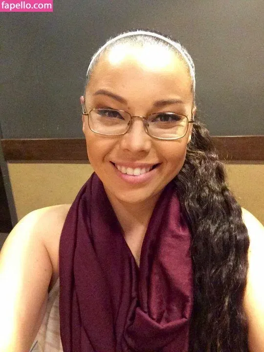 Molly Songbird Onlyfans Photo Gallery 