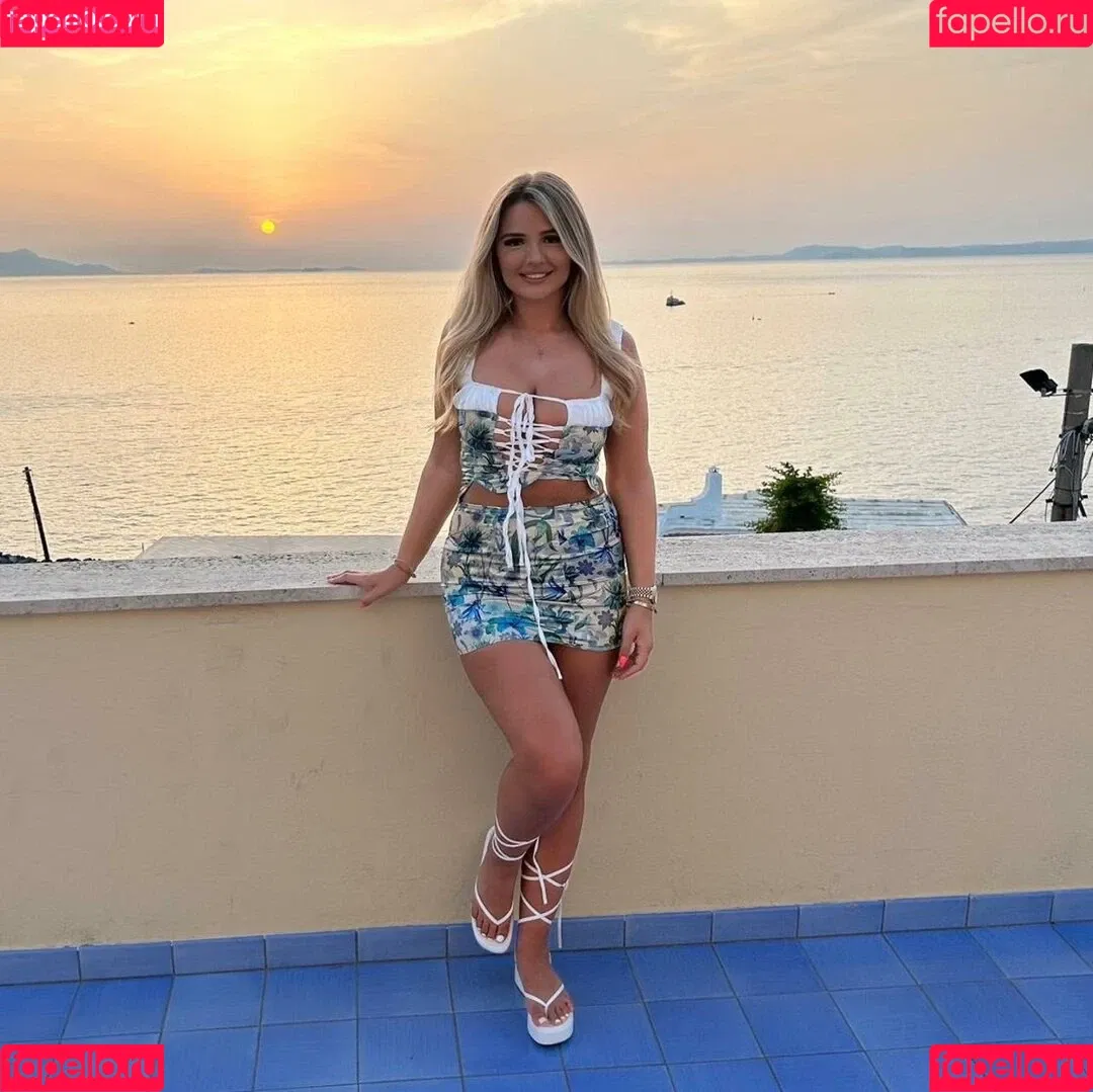 Molly Stirk Onlyfans Photo Gallery 