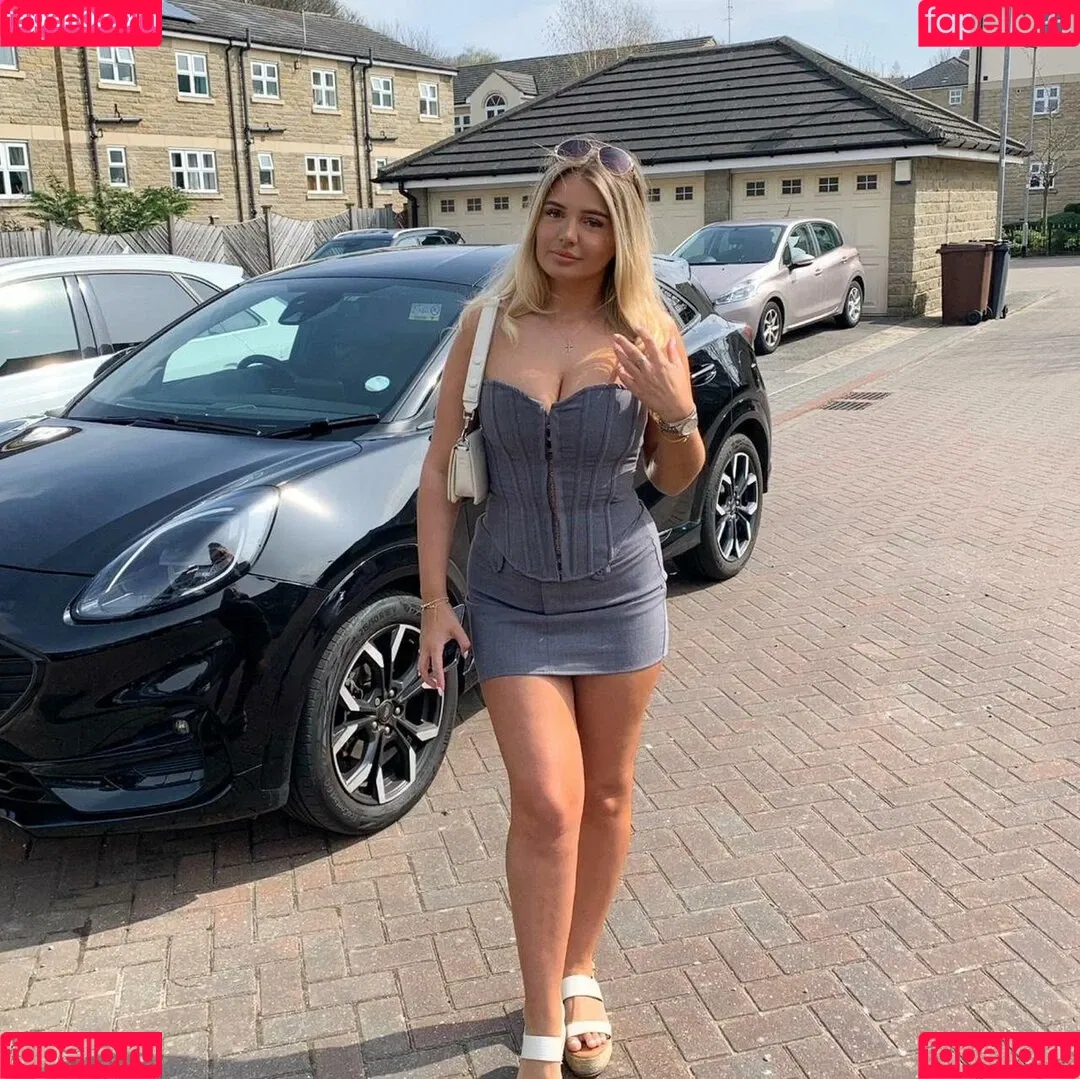Molly Stirk Onlyfans Photo Gallery 