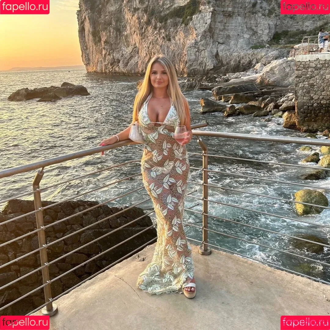 Molly Stirk Onlyfans Photo Gallery 