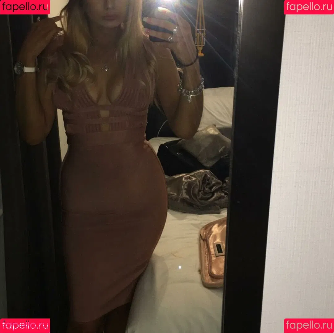 Molly Stirk Onlyfans Photo Gallery 