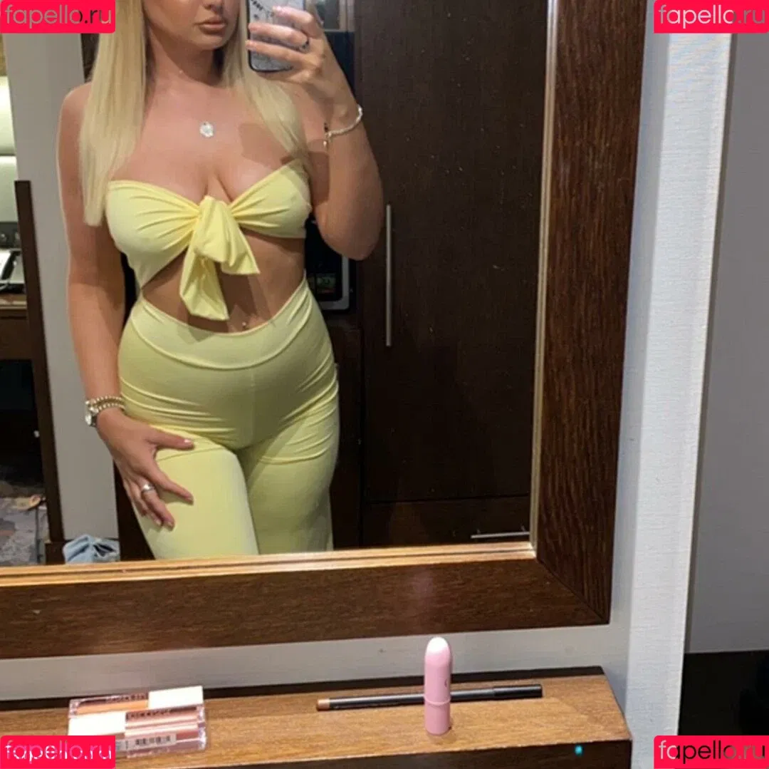 Molly Stirk Onlyfans Photo Gallery 