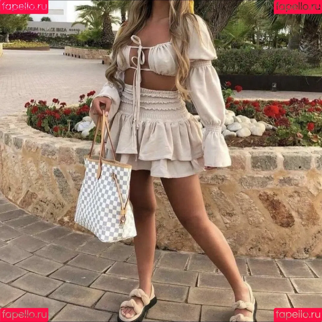 Molly Stirk Onlyfans Photo Gallery 