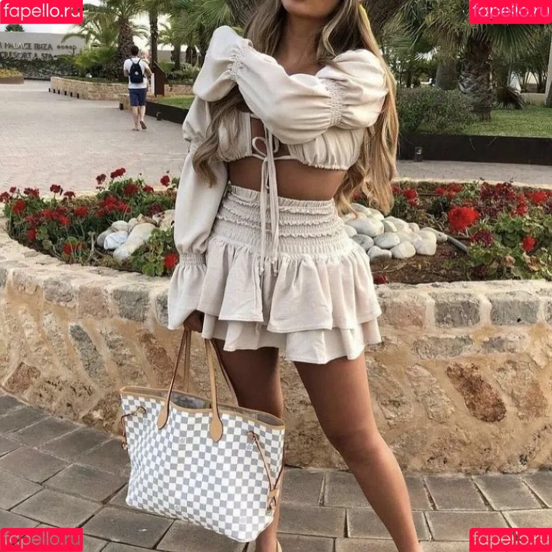 Molly Stirk Onlyfans Photo Gallery 