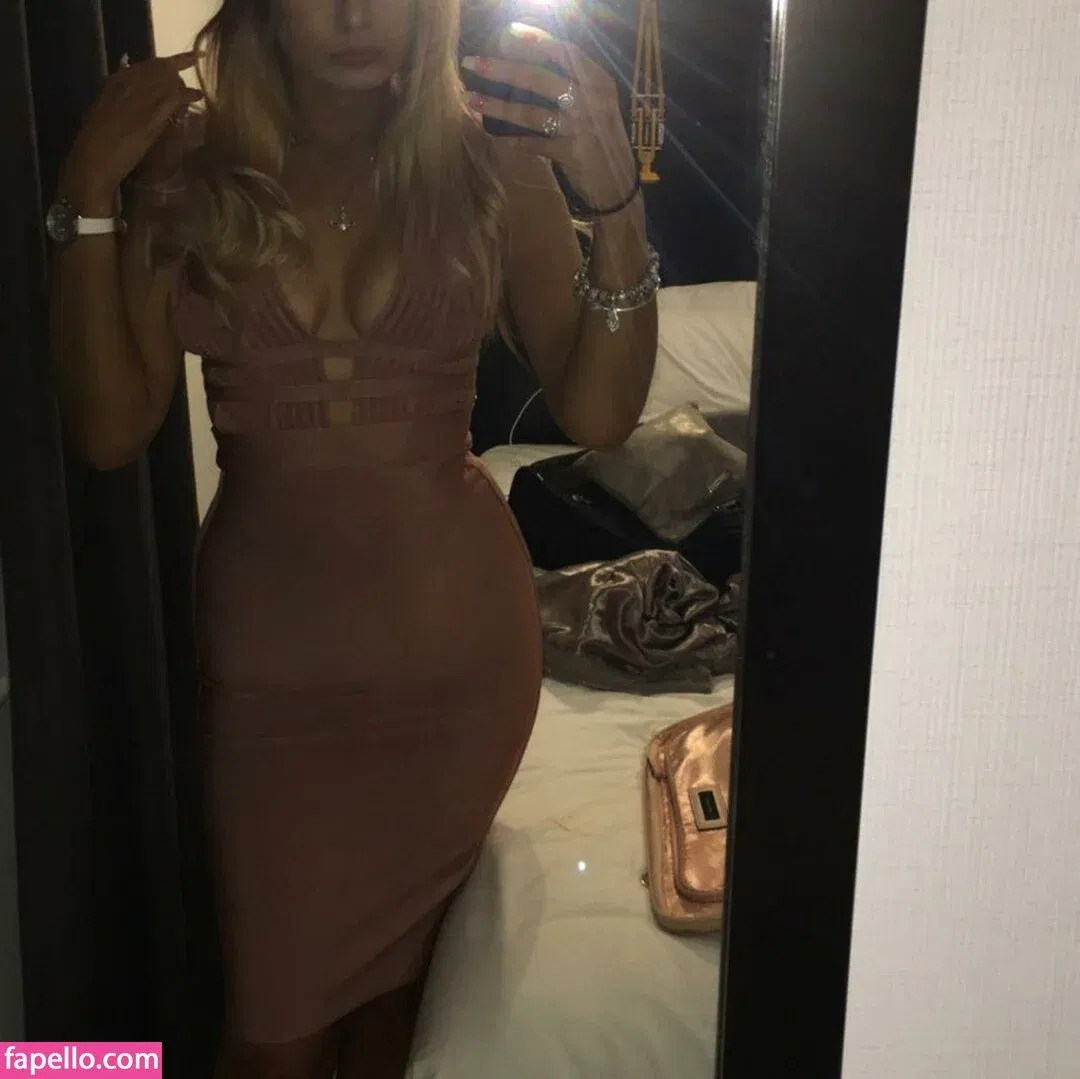 Molly Stirk Onlyfans Photo Gallery 
