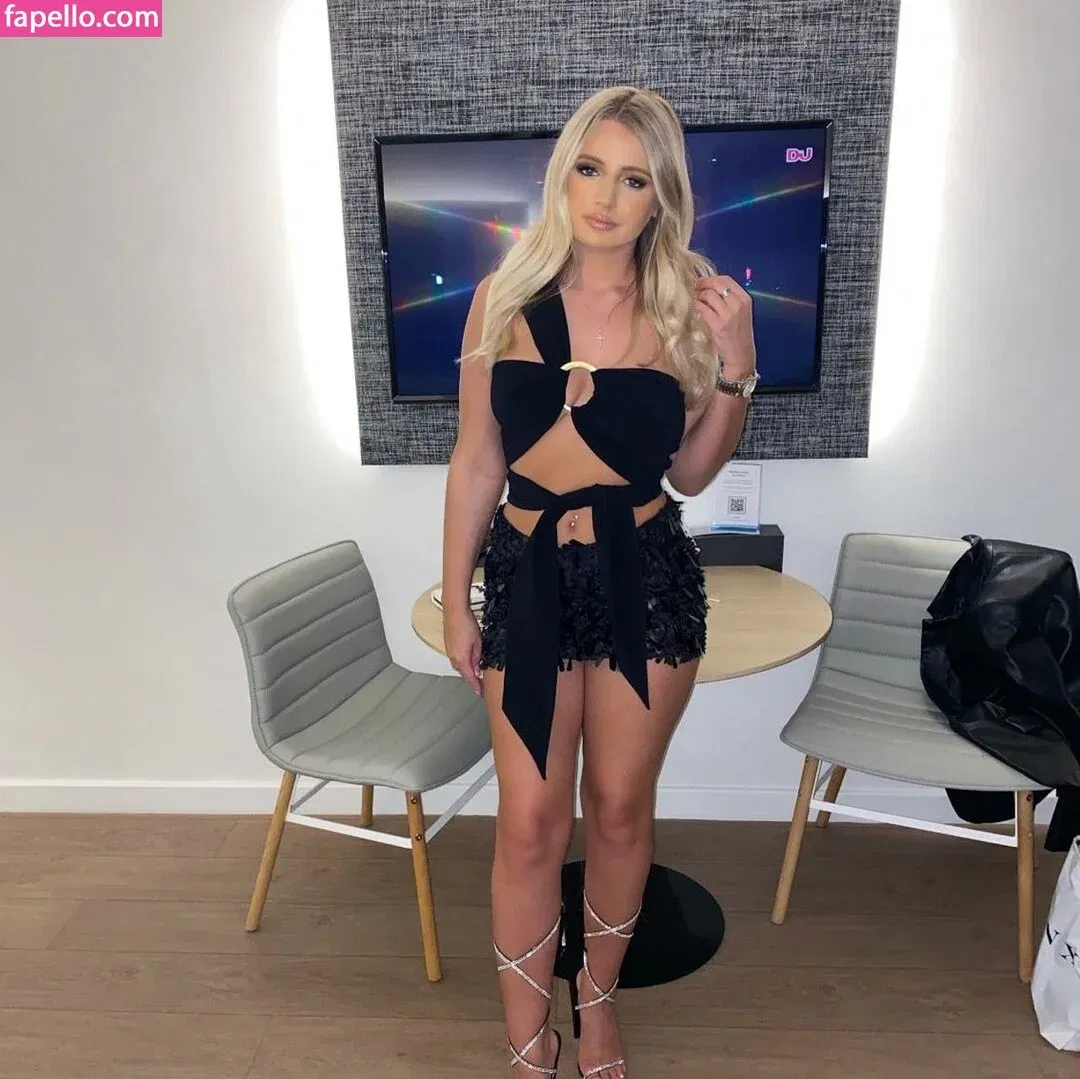 Molly Stirk Onlyfans Photo Gallery 