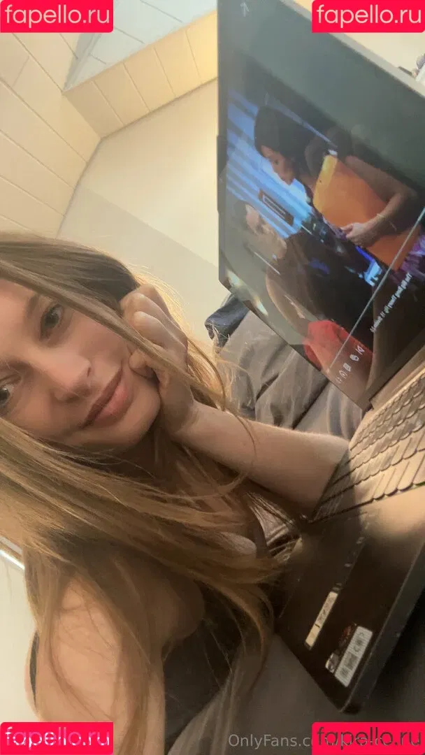 kiracelinee Onlyfans Photo Gallery 