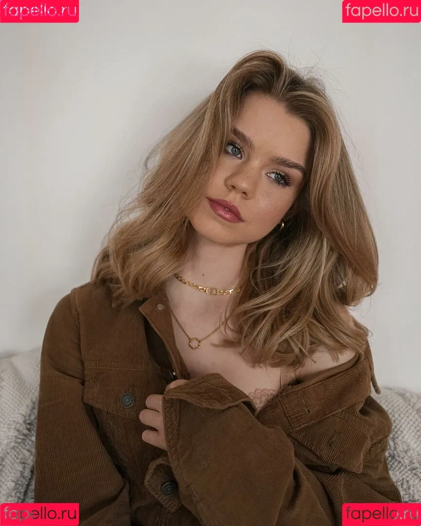 Lea Pietsch Onlyfans Photo Gallery 