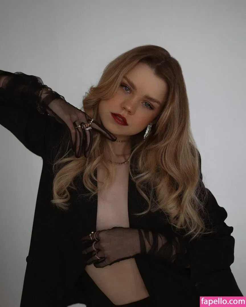 Lea Pietsch Onlyfans Photo Gallery 