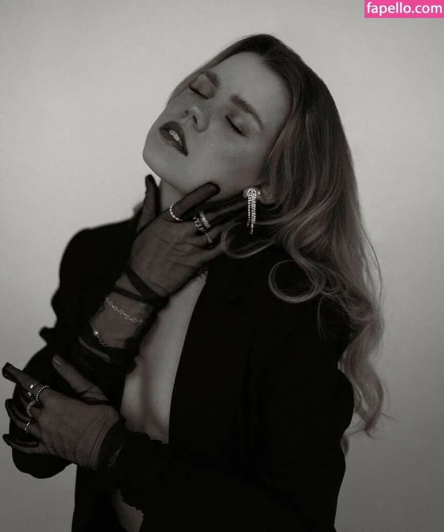 Lea Pietsch Onlyfans Photo Gallery 