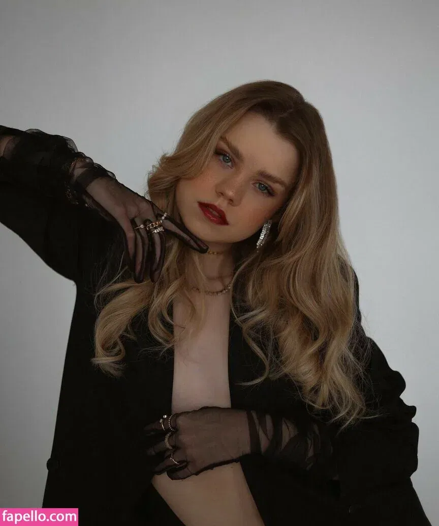 Lea Pietsch Onlyfans Photo Gallery 