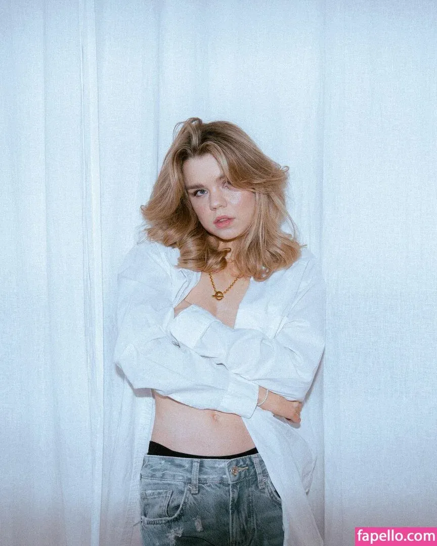 Lea Pietsch Onlyfans Photo Gallery 