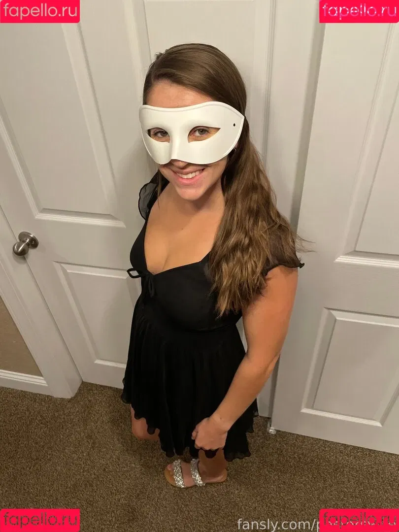 Pastorswife Onlyfans Photo Gallery 