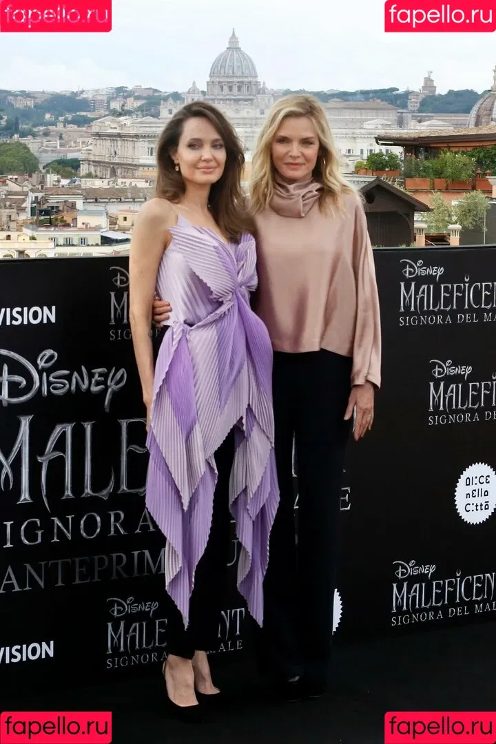 Michelle Pfeiffer Onlyfans Photo Gallery 