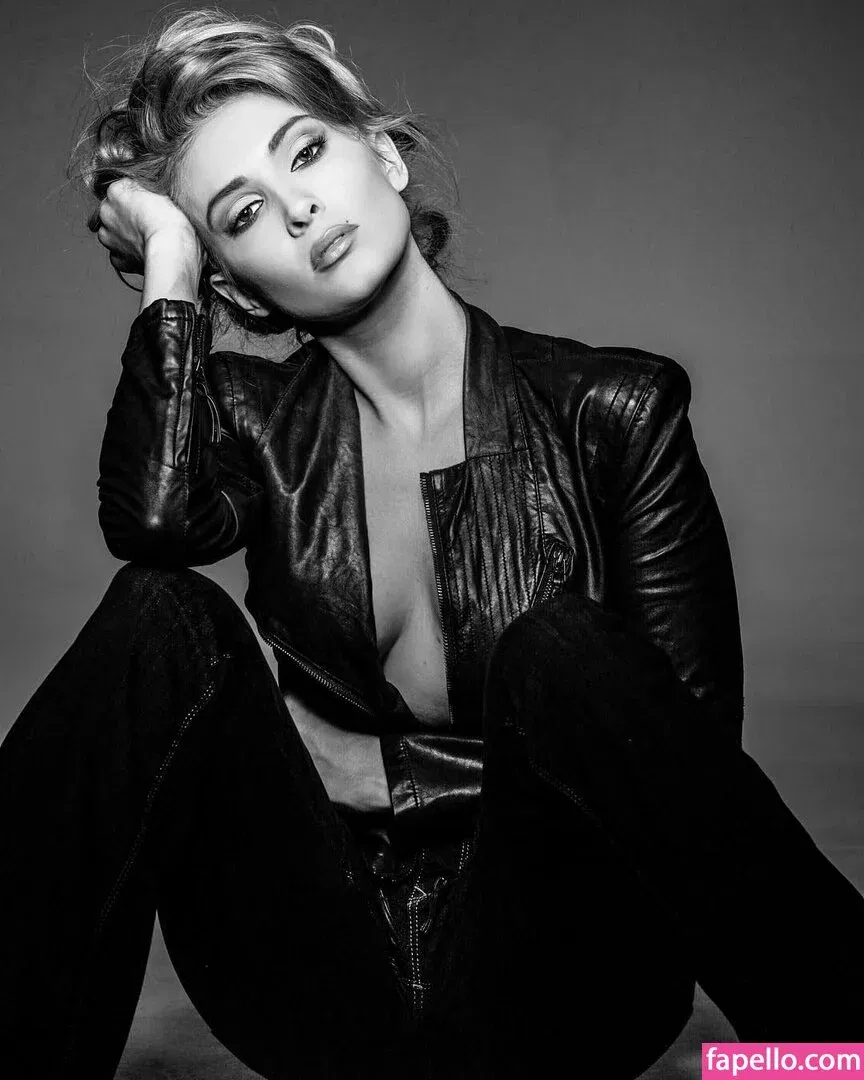 Kristy & Lindsey Landers Onlyfans Photo Gallery 