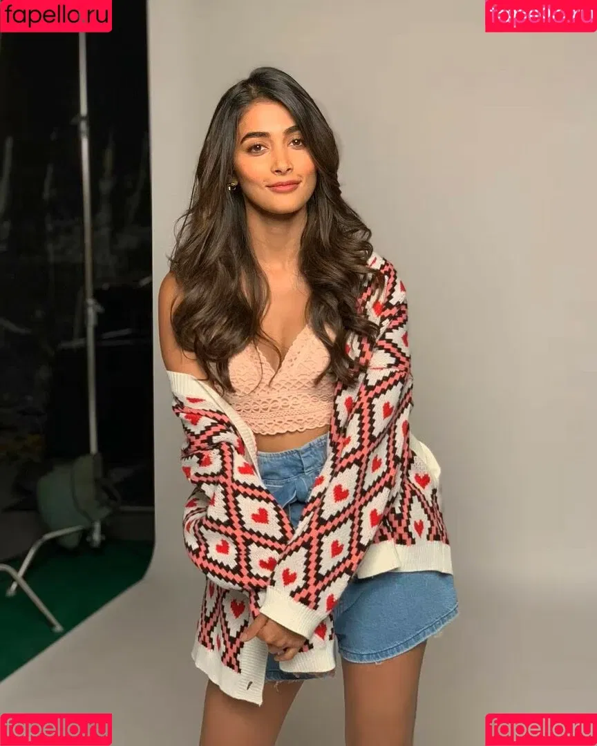 Pooja Hegde Onlyfans Photo Gallery 