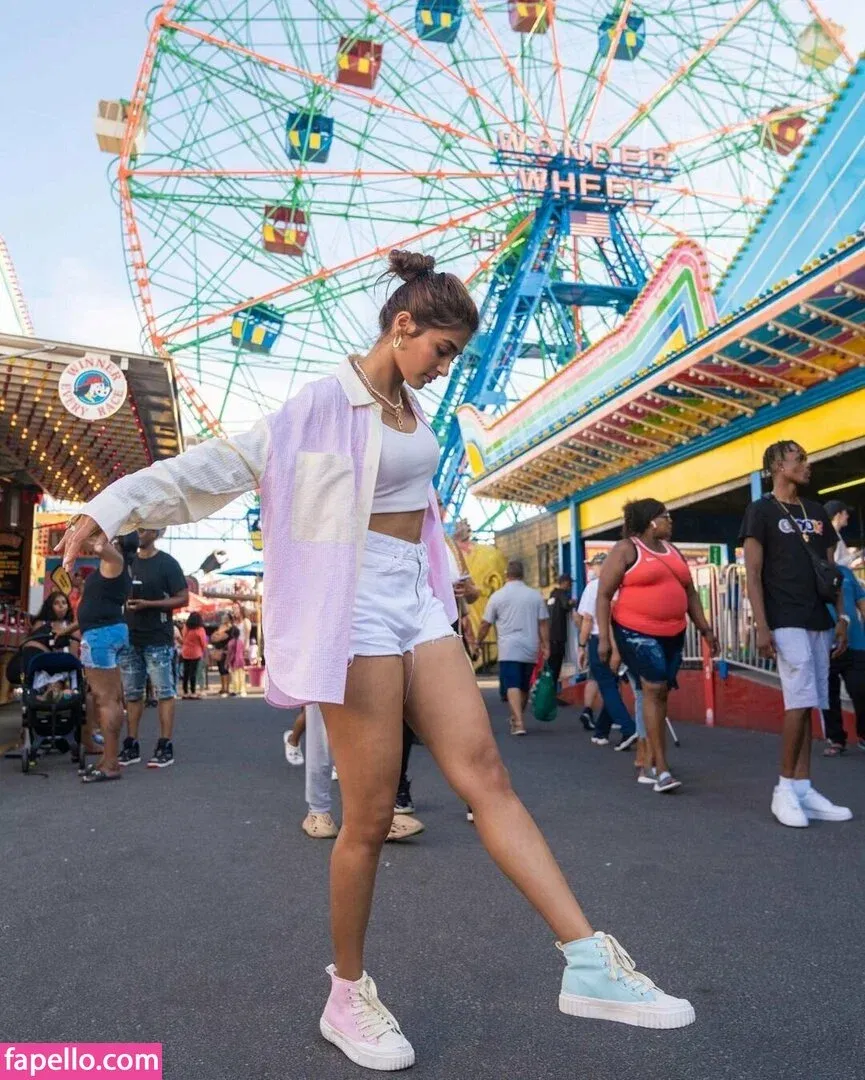 Pooja Hegde Onlyfans Photo Gallery 