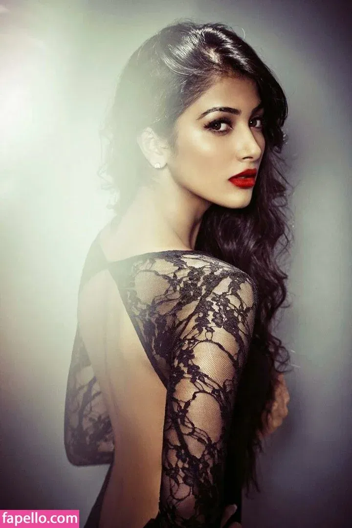 Pooja Hegde Onlyfans Photo Gallery 