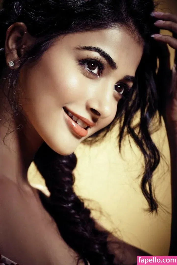 Pooja Hegde Onlyfans Photo Gallery 