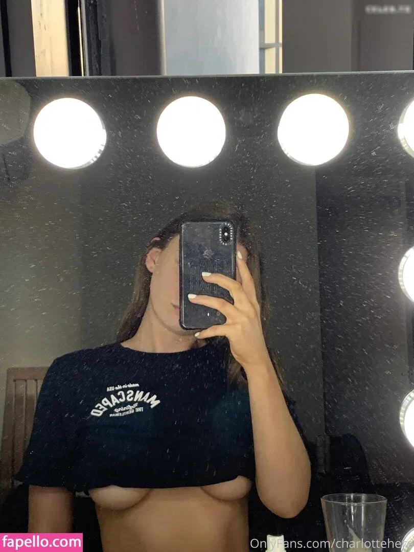 Charlottehere Onlyfans Photo Gallery 