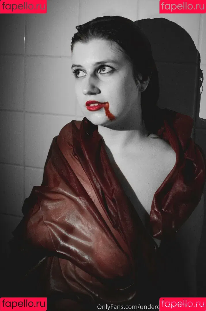undercovergothgirlfree Onlyfans Photo Gallery 