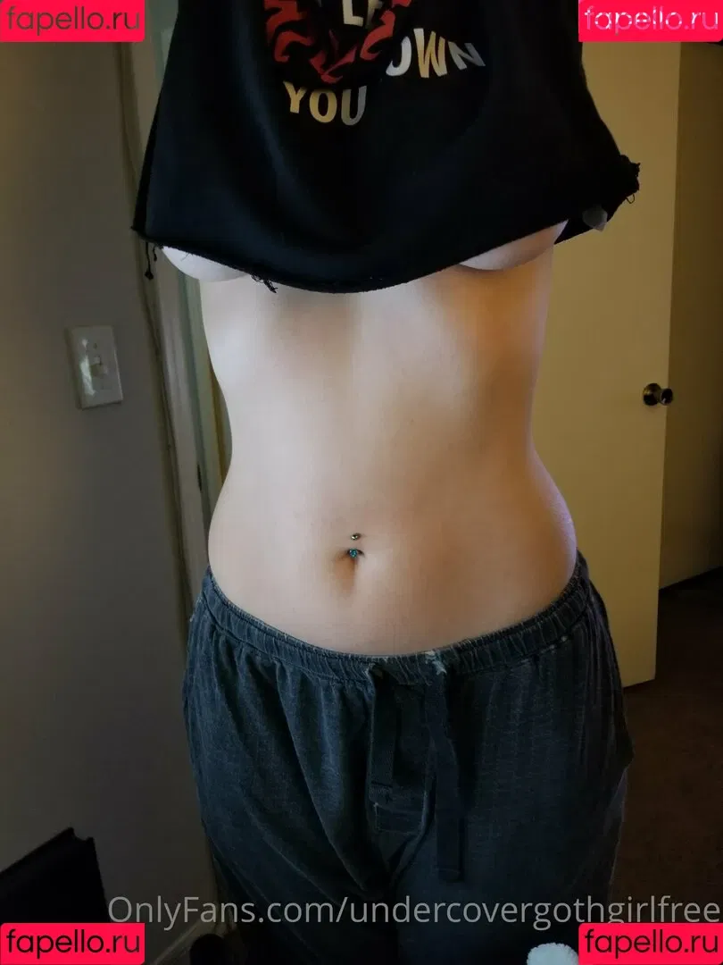 undercovergothgirlfree Onlyfans Photo Gallery 