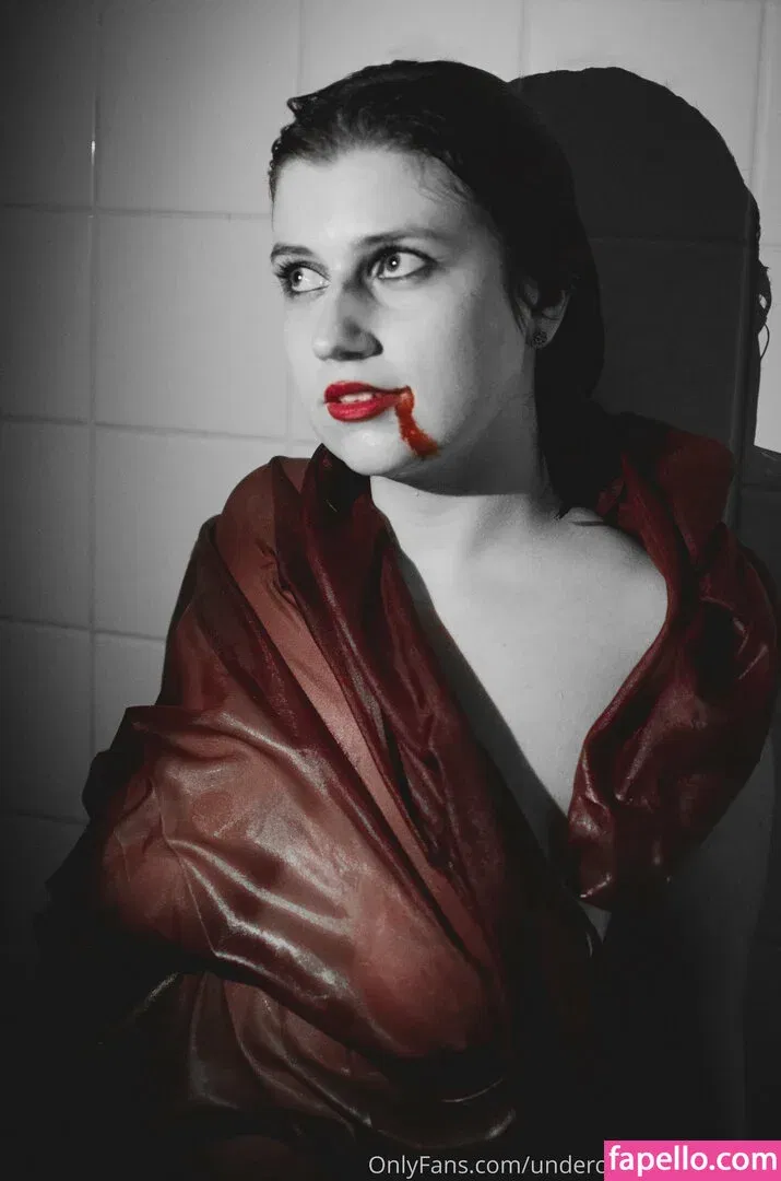 undercovergothgirlfree Onlyfans Photo Gallery 