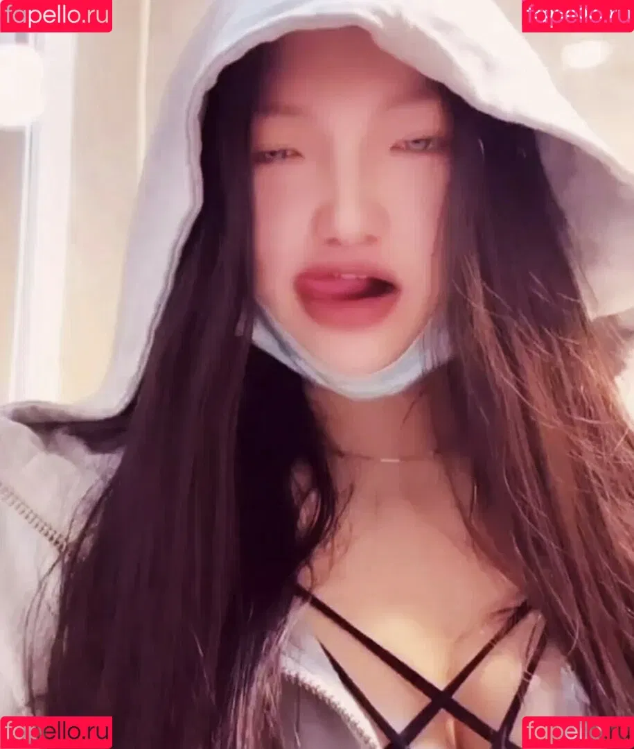 Guohui Onlyfans Photo Gallery 