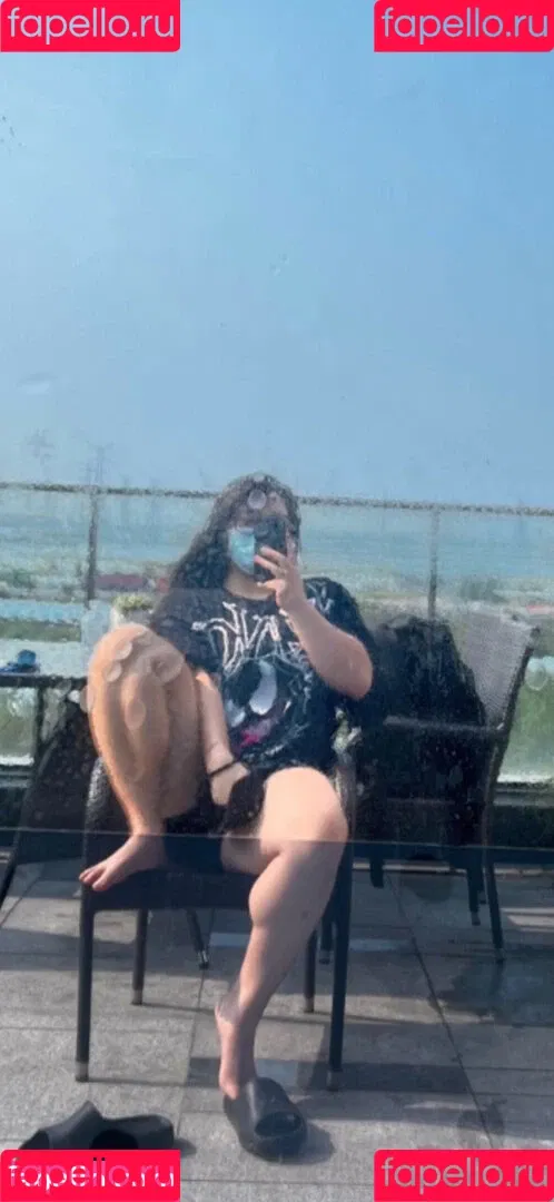 Guohui Onlyfans Photo Gallery 
