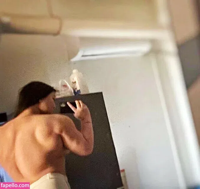 Guohui Onlyfans Photo Gallery 