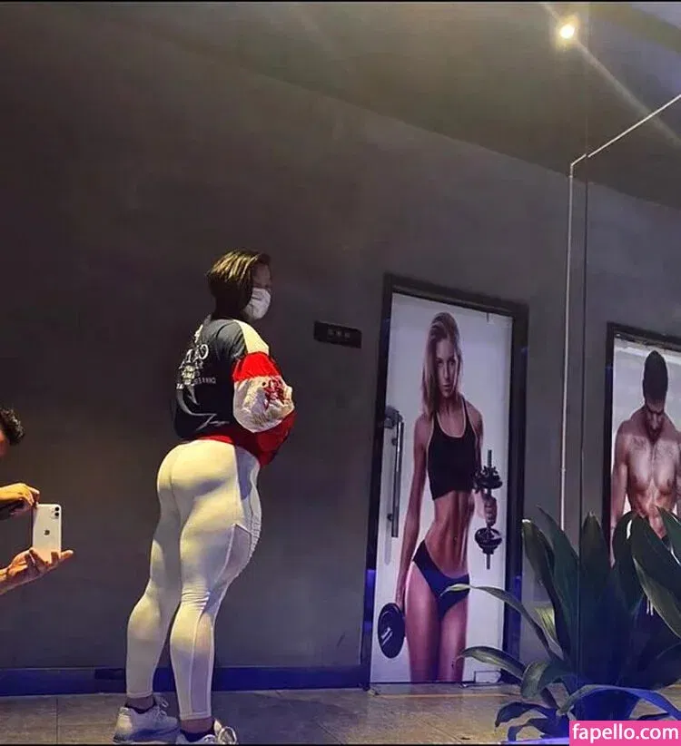 Guohui Onlyfans Photo Gallery 