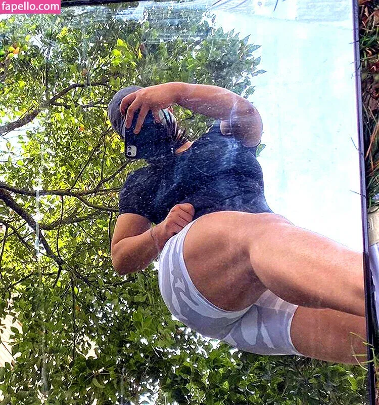 Guohui Onlyfans Photo Gallery 