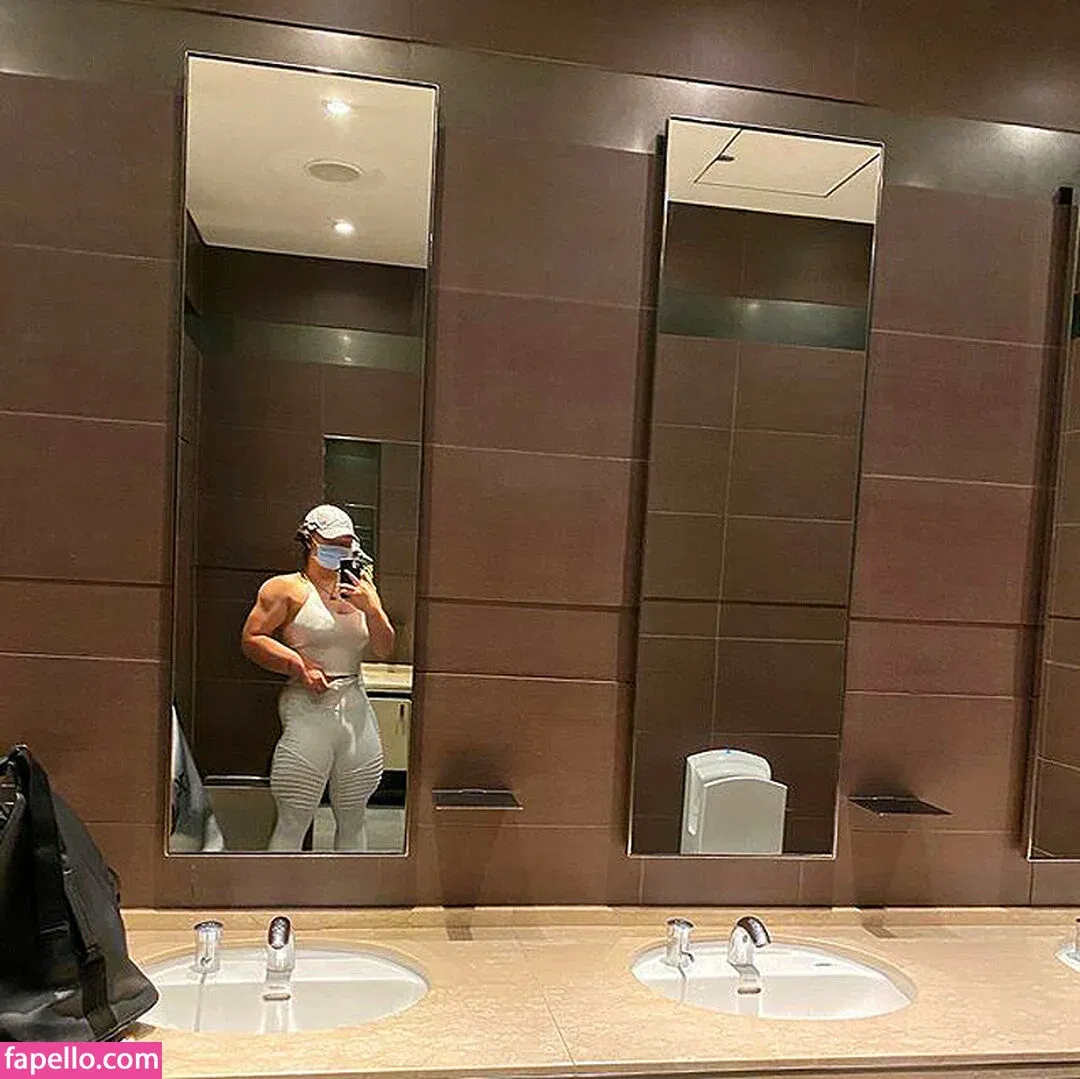 Guohui Onlyfans Photo Gallery 