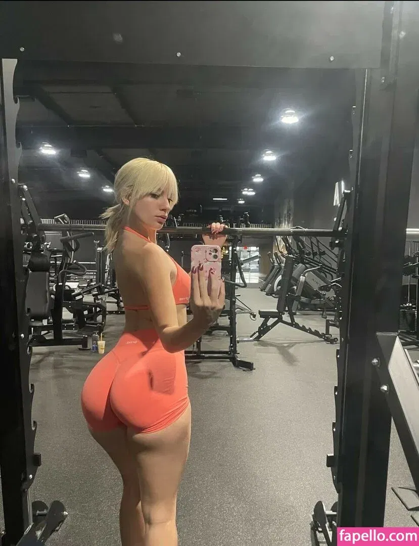 Miriam McCoole Onlyfans Photo Gallery 