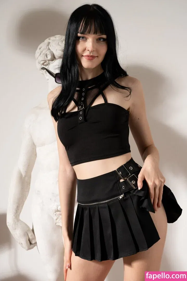 gothebabe Onlyfans Photo Gallery 