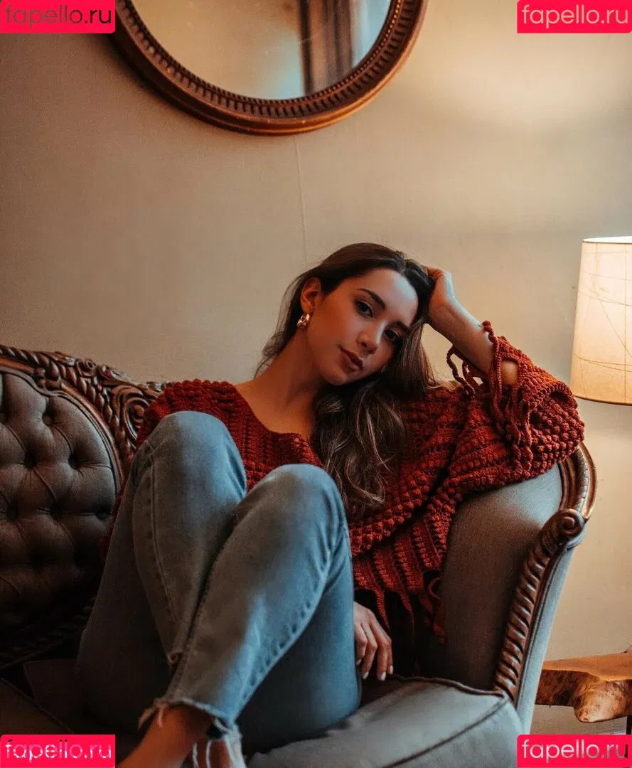 Leslie Carolina Onlyfans Photo Gallery 
