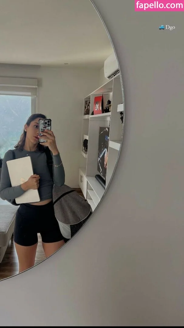 Leslie Carolina Onlyfans Photo Gallery 