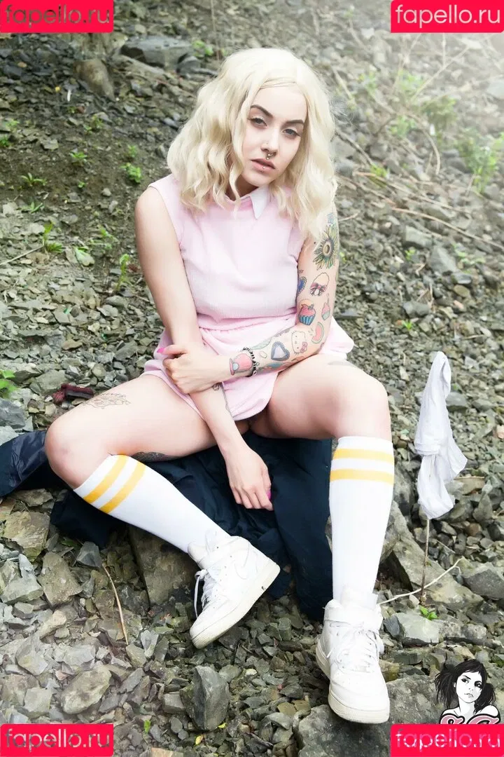 Sammiii Suicide Onlyfans Photo Gallery 