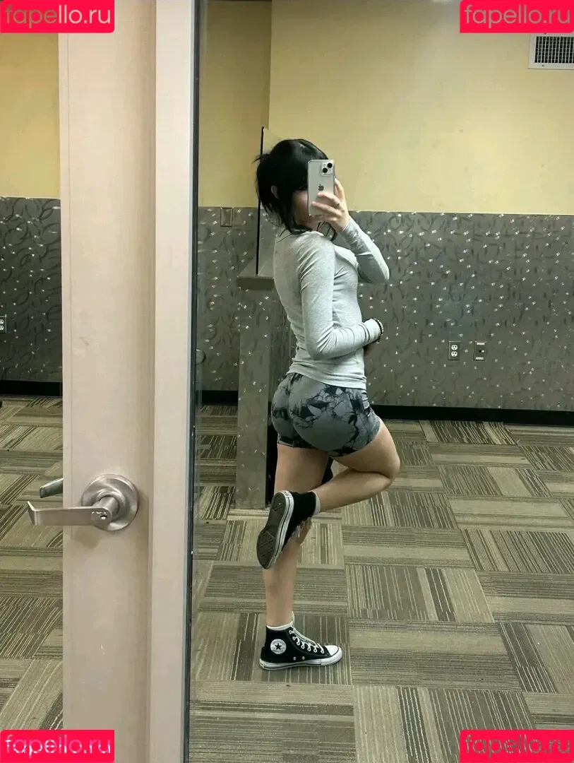 okneesuh Onlyfans Photo Gallery 