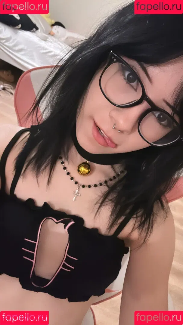 okneesuh Onlyfans Photo Gallery 