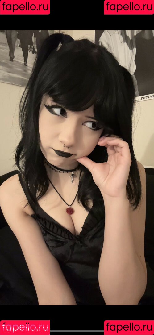 okneesuh Onlyfans Photo Gallery 