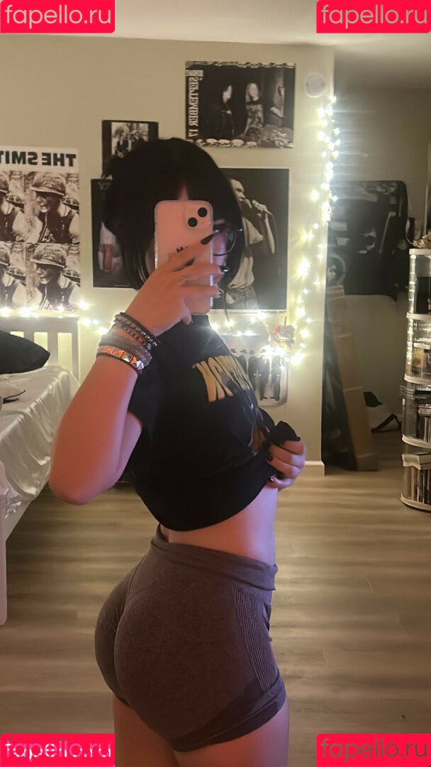 okneesuh Onlyfans Photo Gallery 