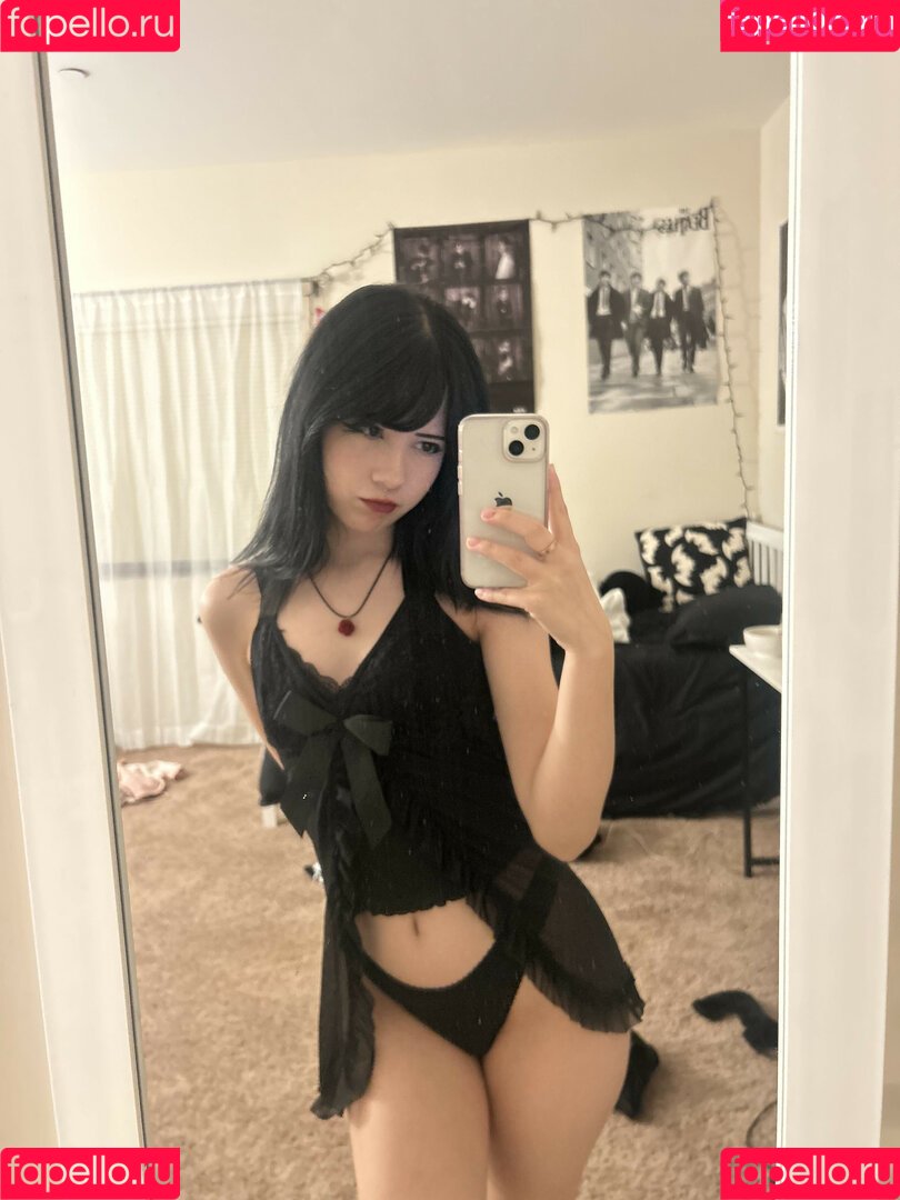 okneesuh Onlyfans Photo Gallery 