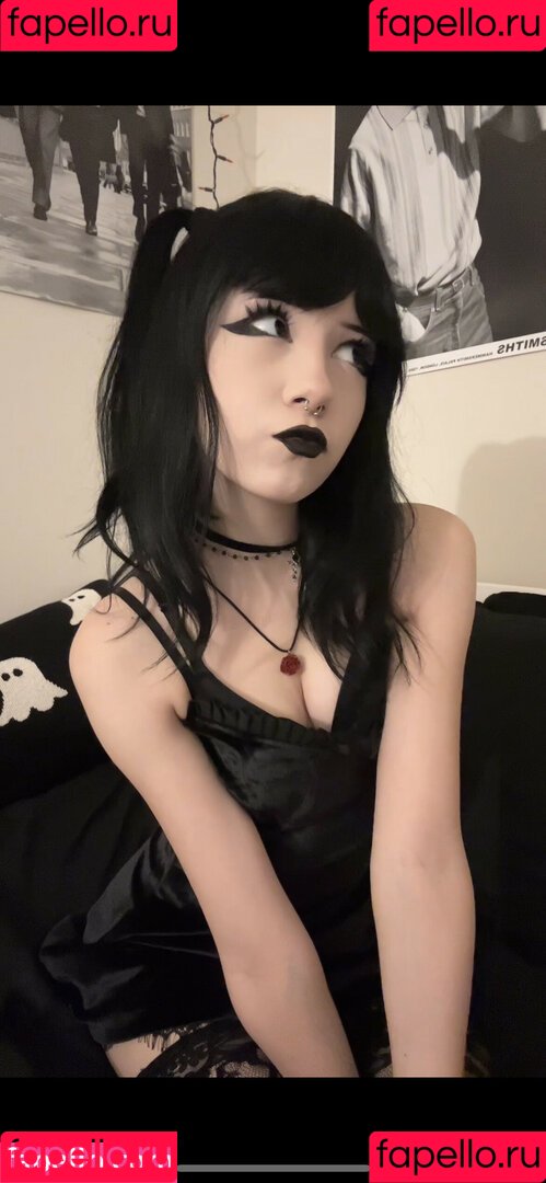 okneesuh Onlyfans Photo Gallery 