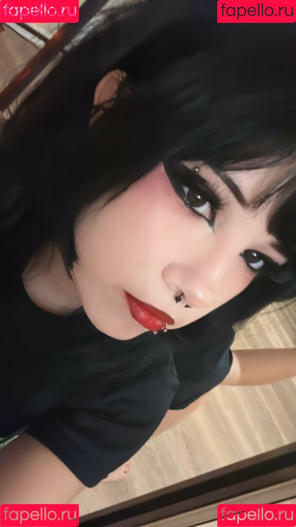 okneesuh Onlyfans Photo Gallery 