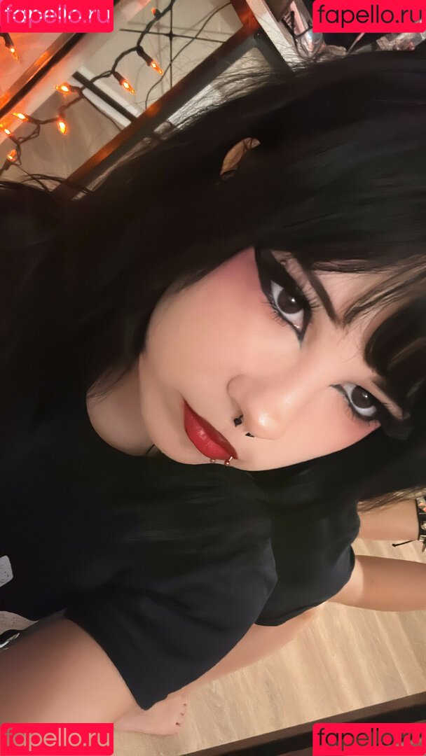 okneesuh Onlyfans Photo Gallery 