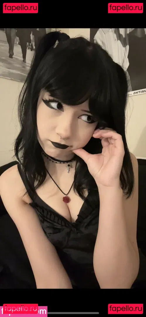 okneesuh Onlyfans Photo Gallery 