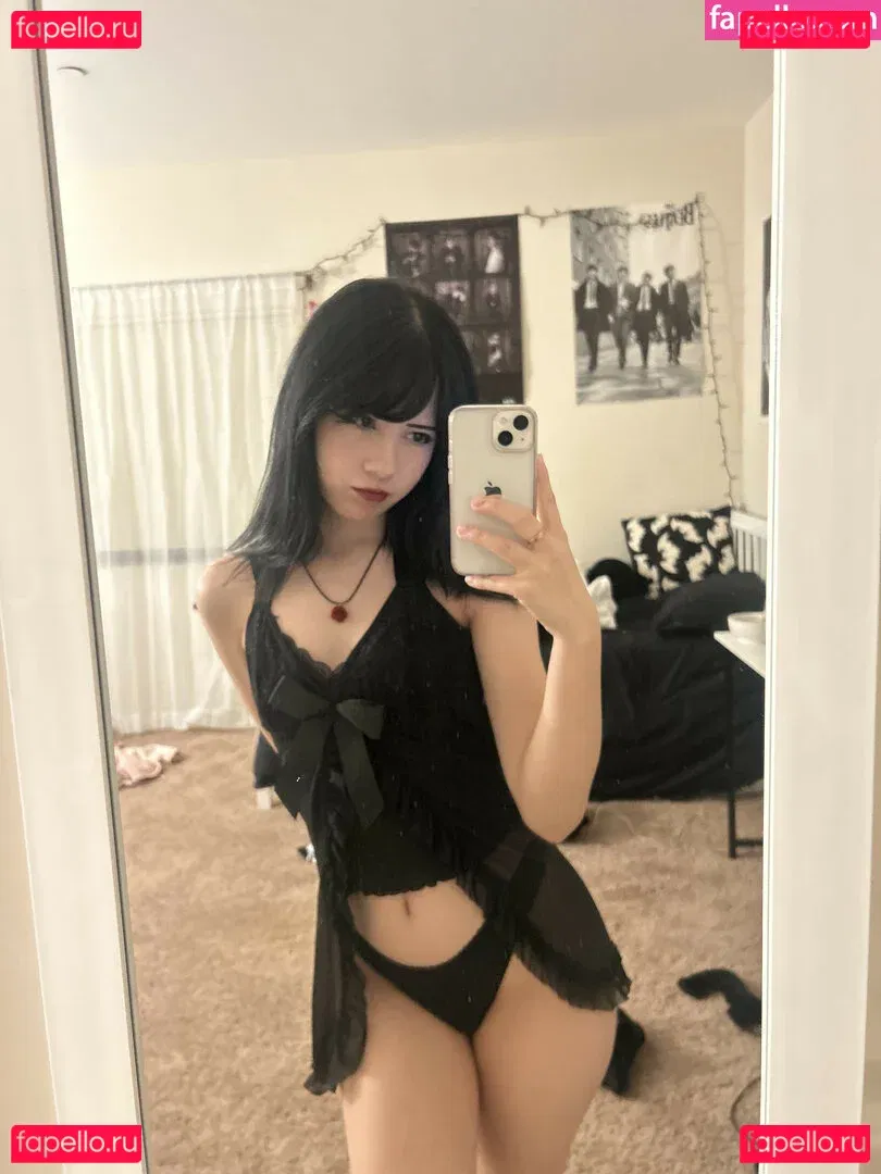 okneesuh Onlyfans Photo Gallery 