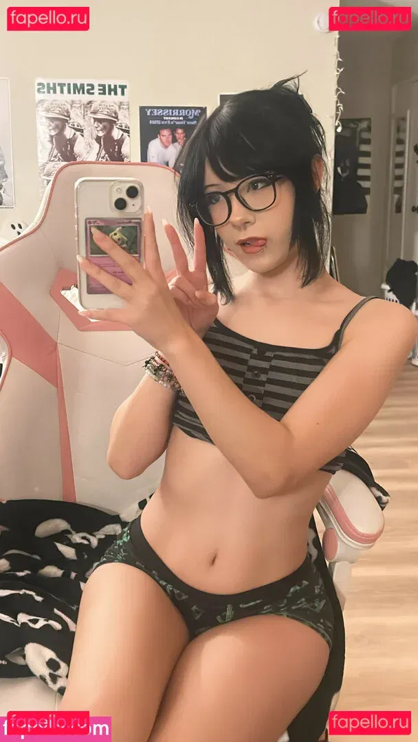 okneesuh Onlyfans Photo Gallery 